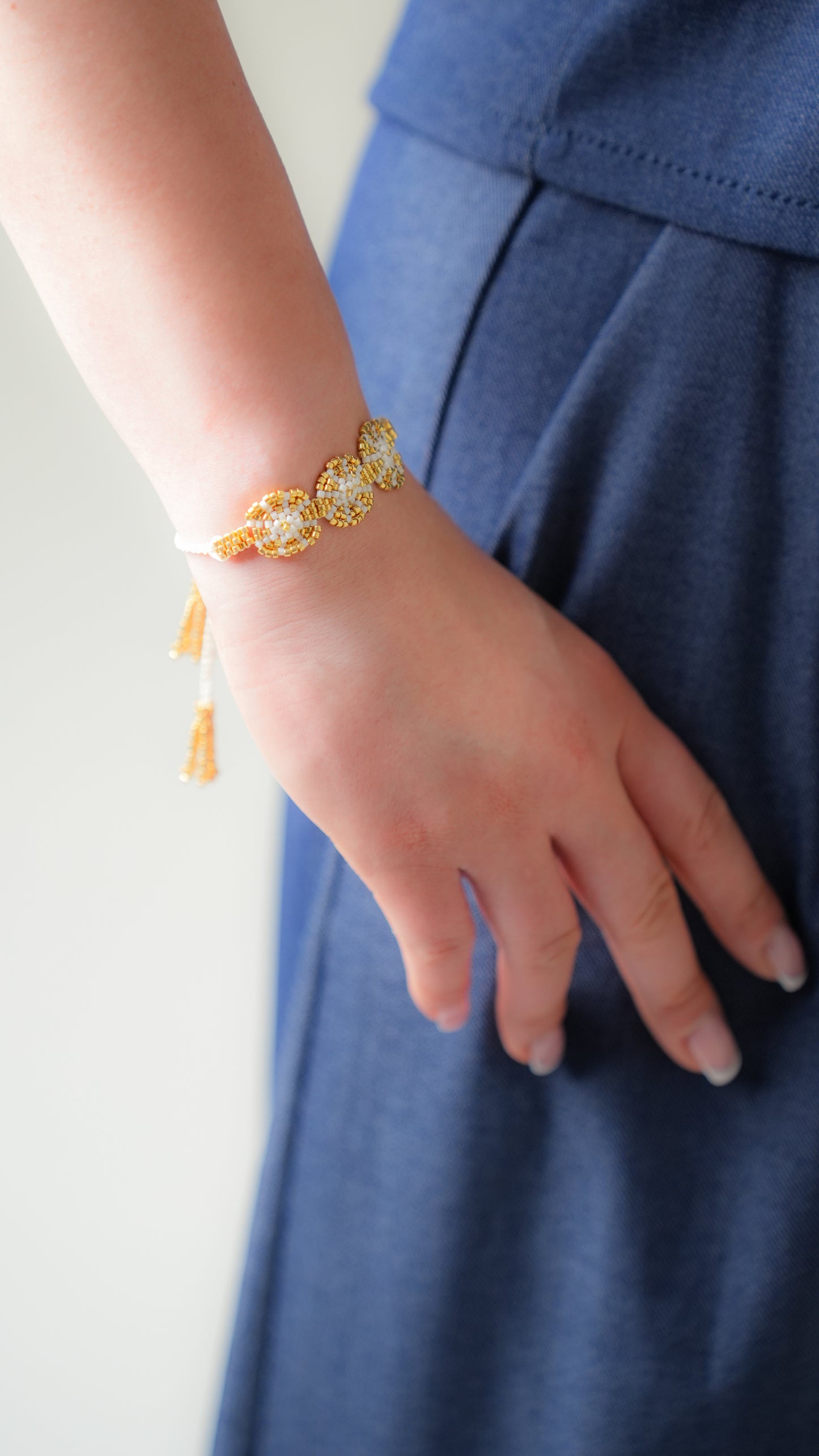 Pulsera miyuki círculos blanco oro