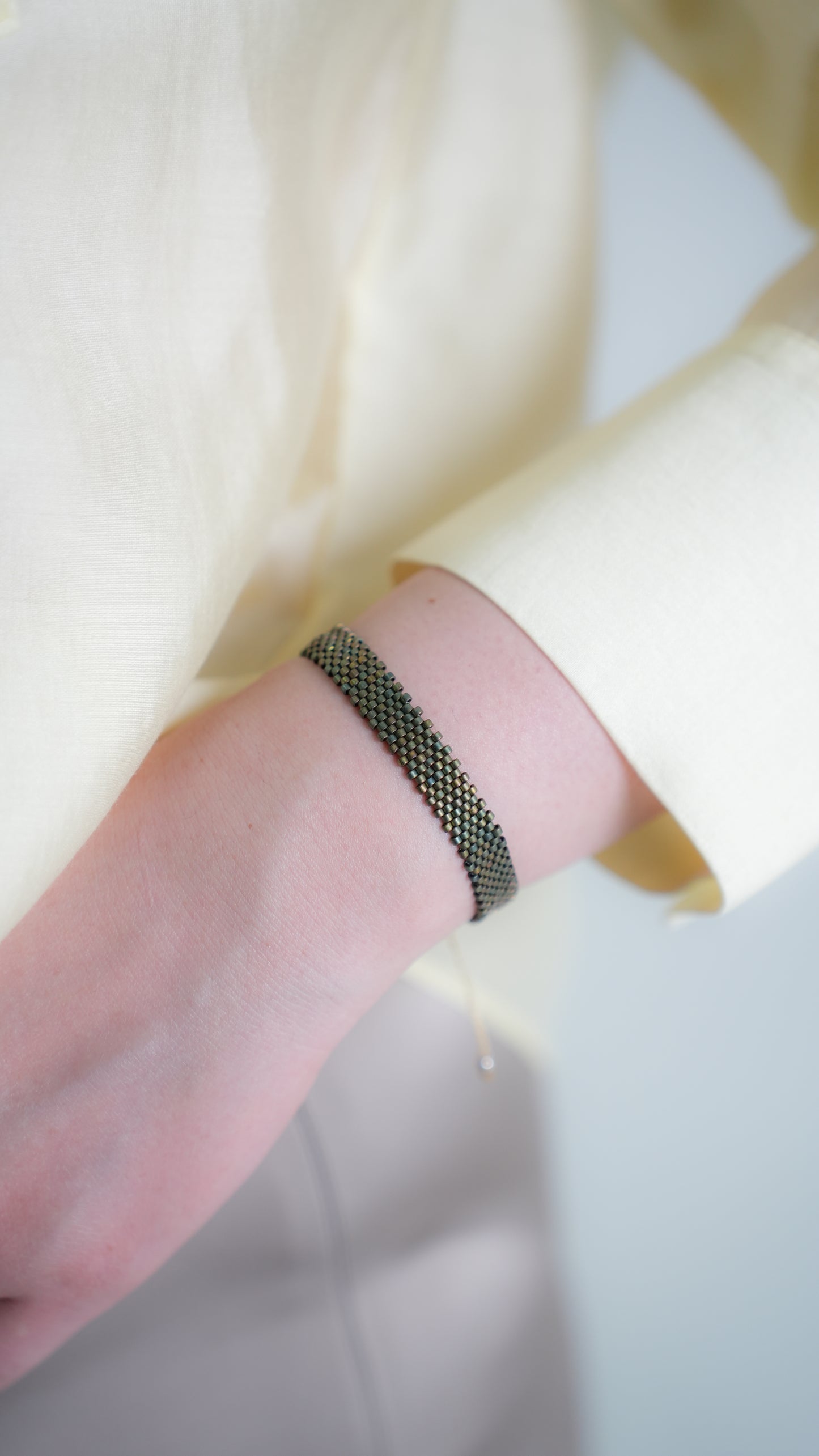 Pulsera Miyuki chica verde militar