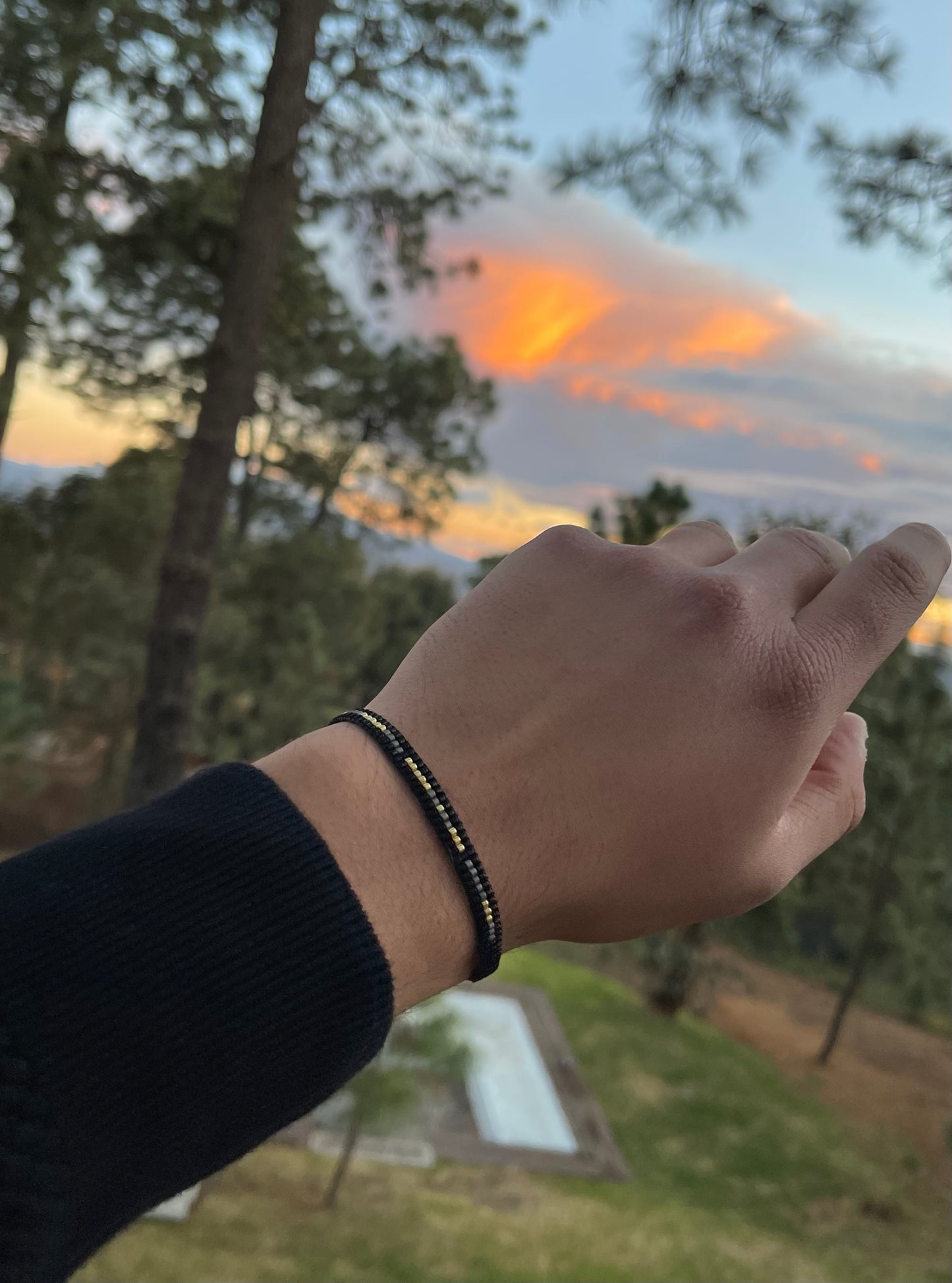 Pulsera Miyuki caballero negro gris oro