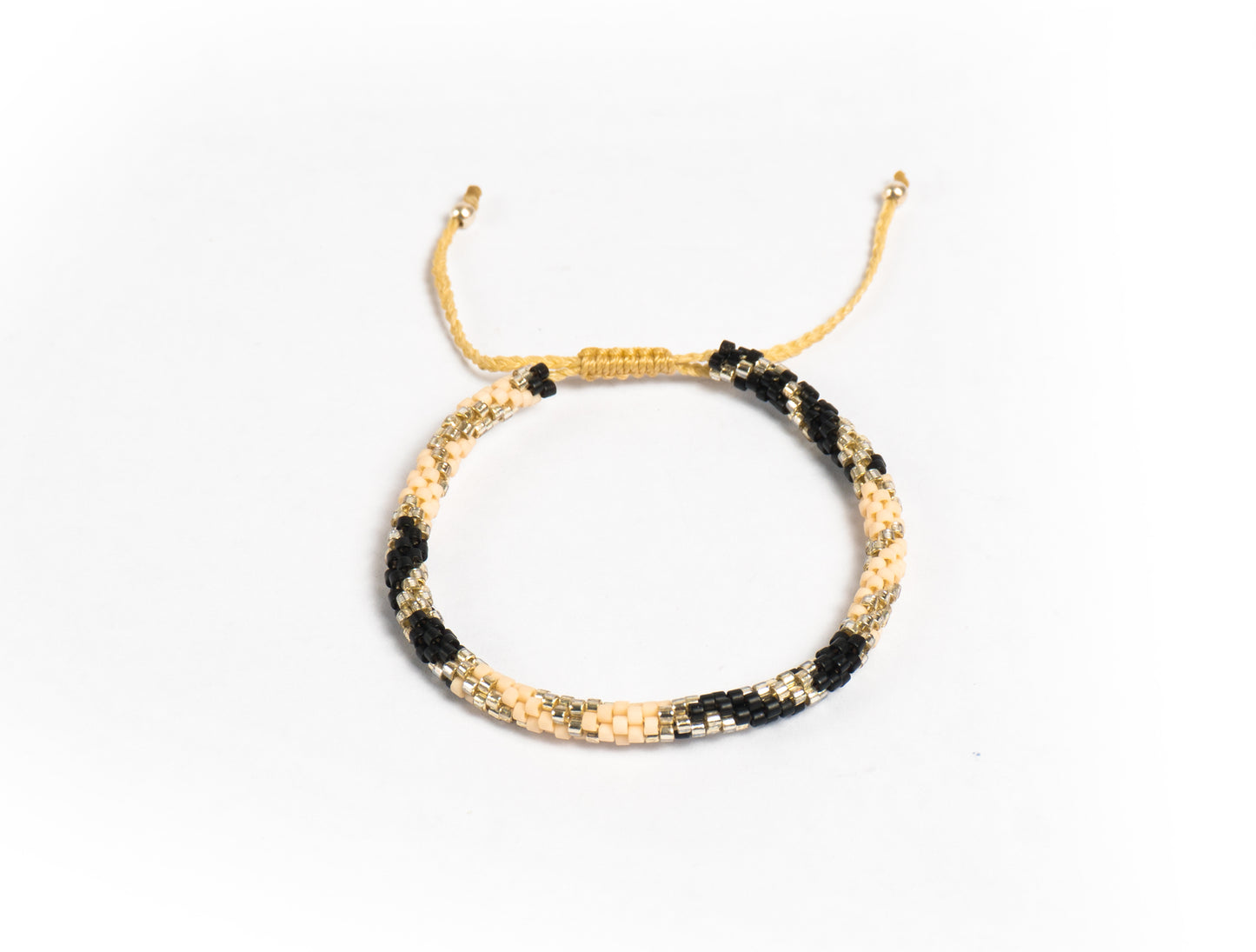 Pulsera Miyuki redonda beige plata negro