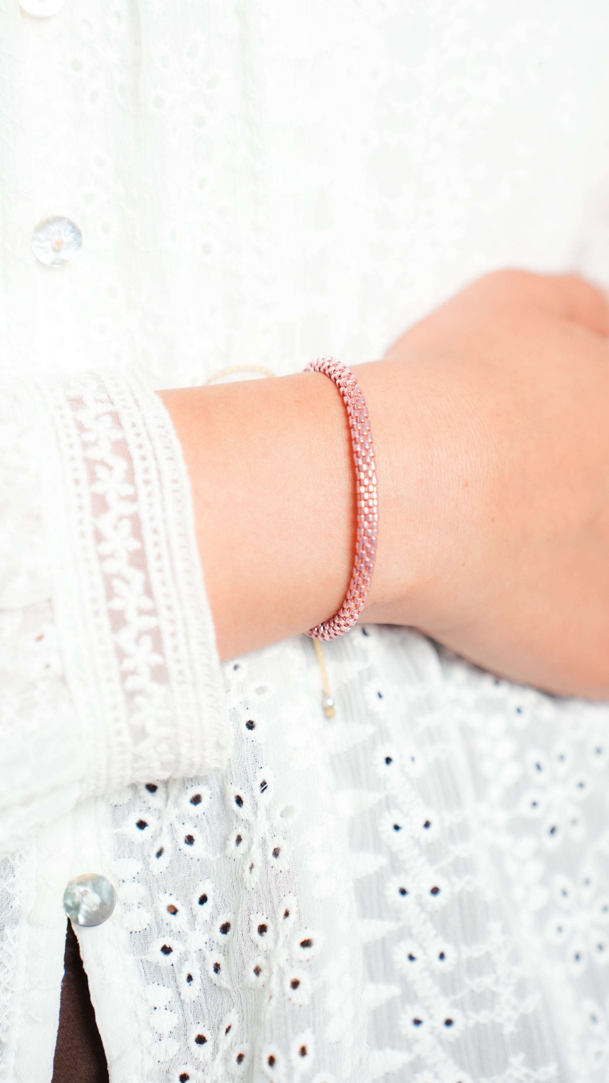 Pulsera Miyuki redonda rose gold intenso