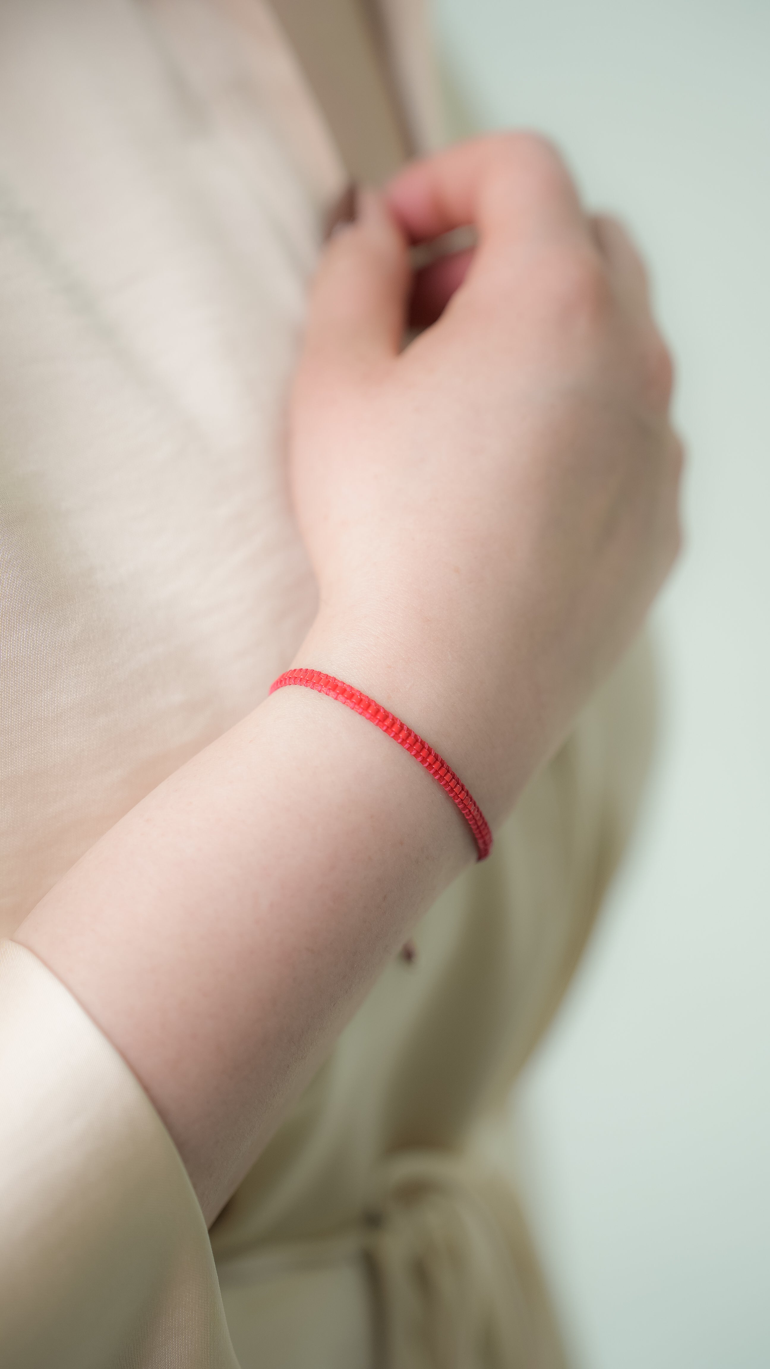 Pulsera Miyuki linea sencilla roja