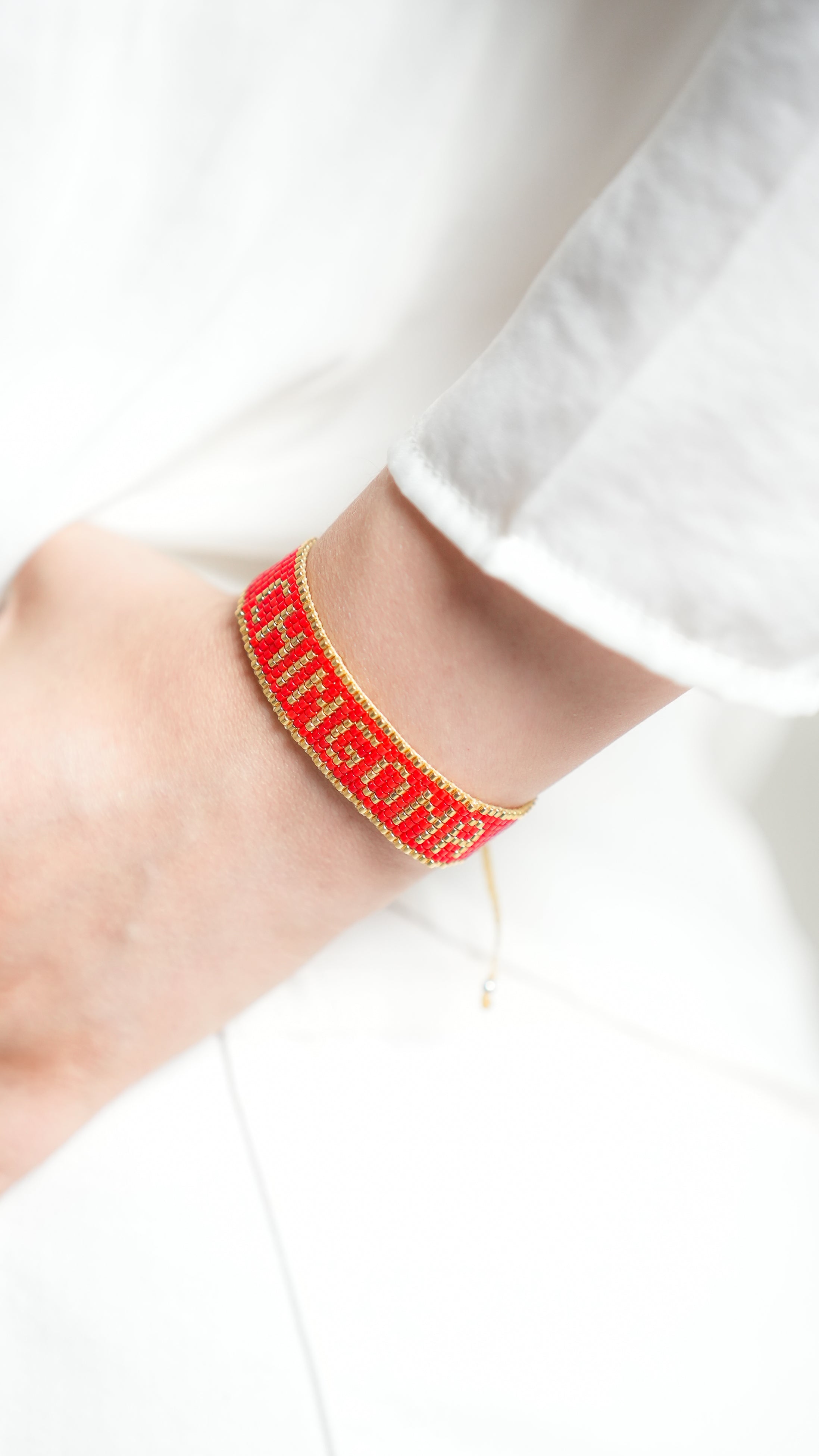 Brazalete CHINGONA rojo y dorado