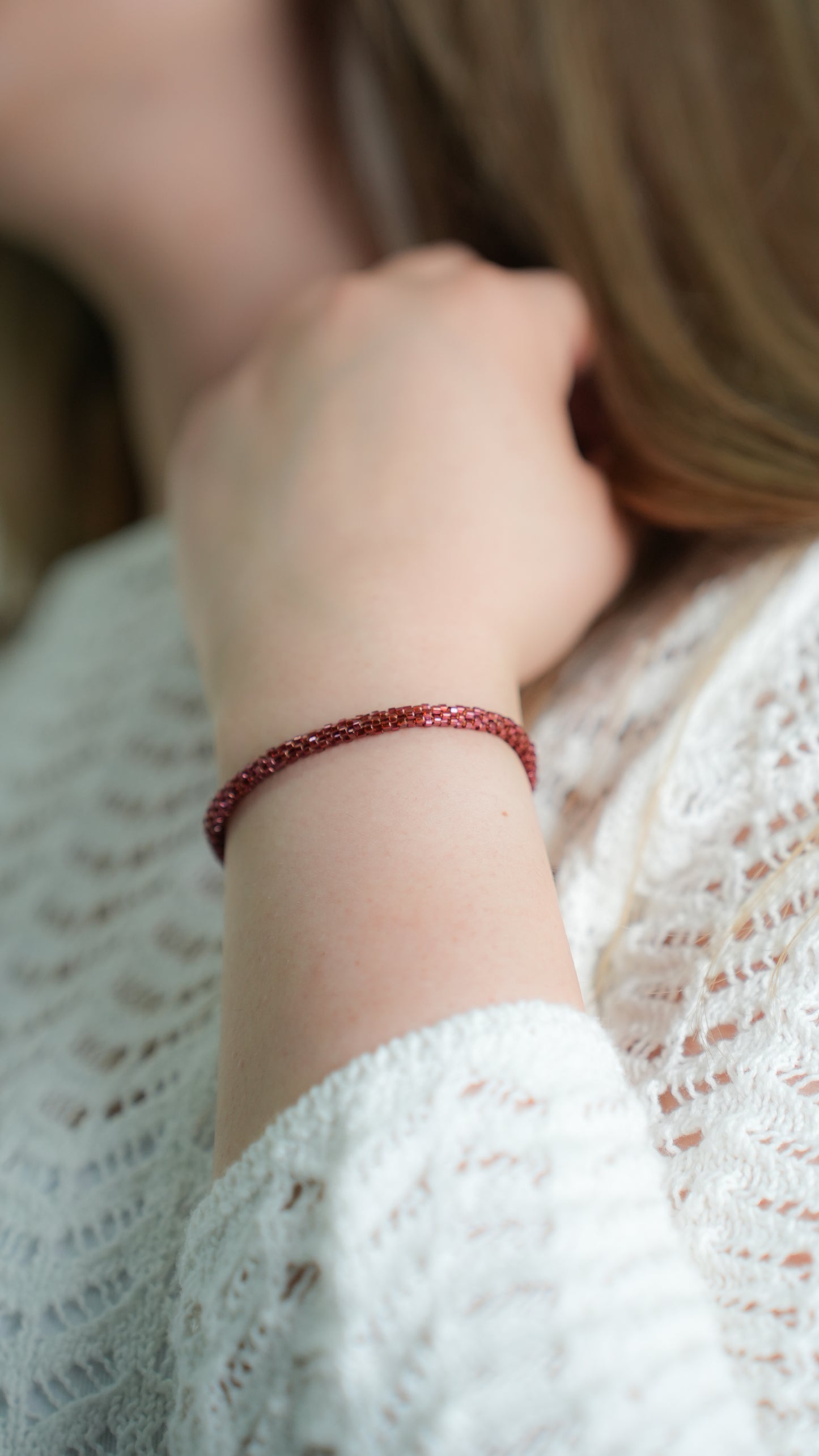 Pulsera Miyuki redondas tinto