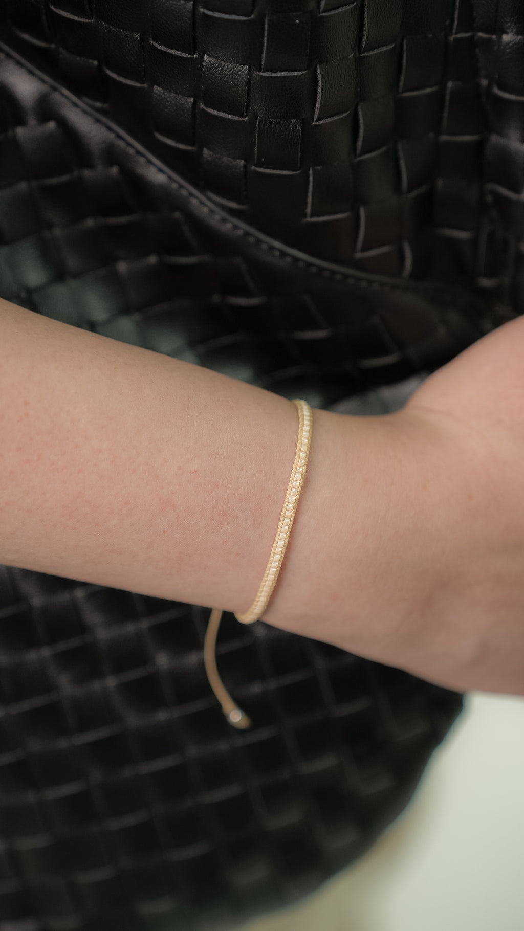 Pulsera Miyuki linea sencilla Nude