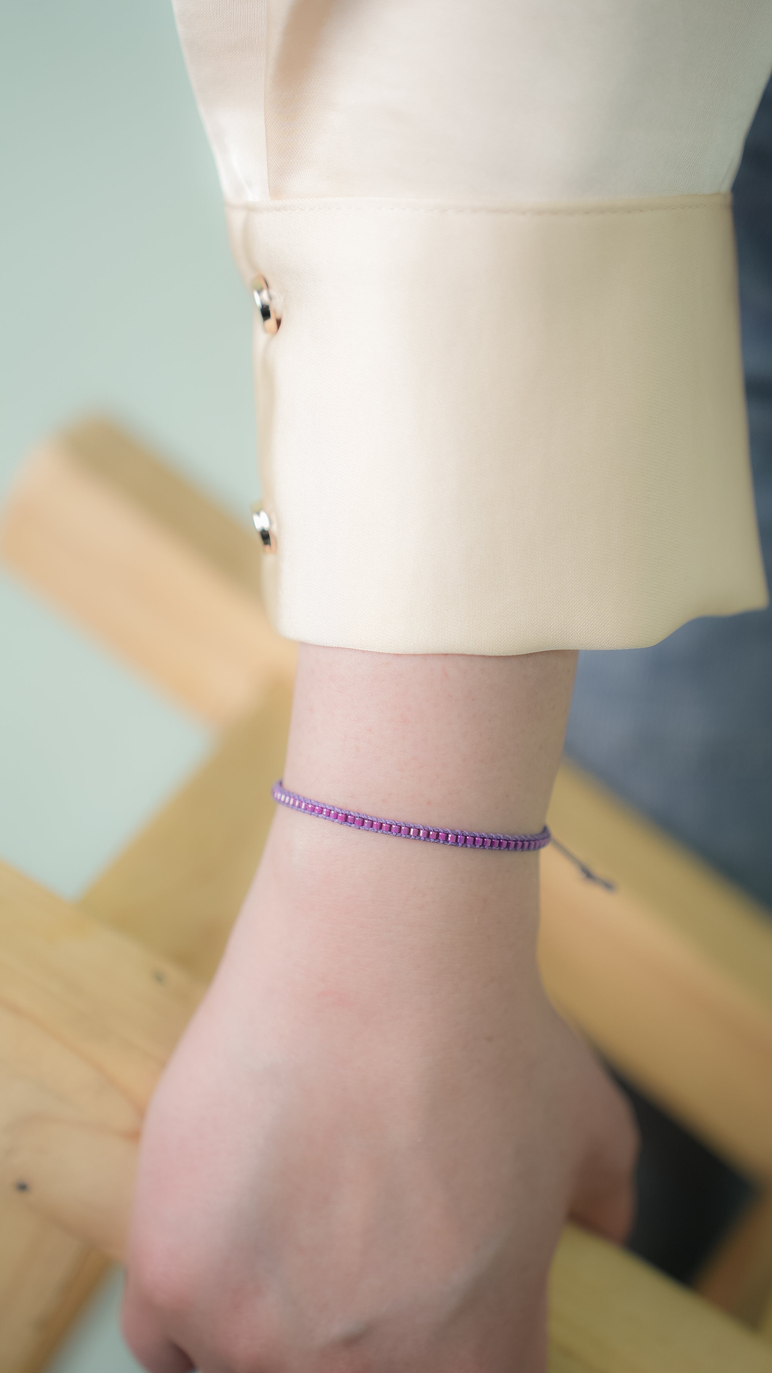 Pulsera Miyuki linea sencilla Morada