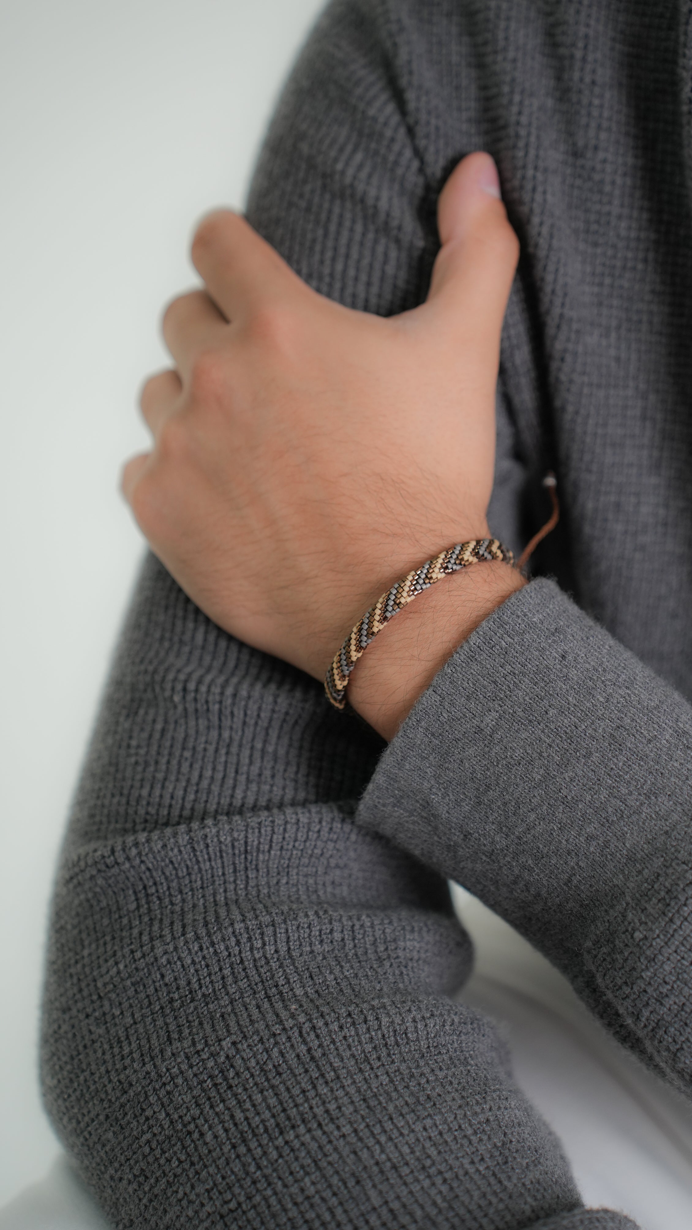 Pulsera caballero grande Redonda  café nude ocre