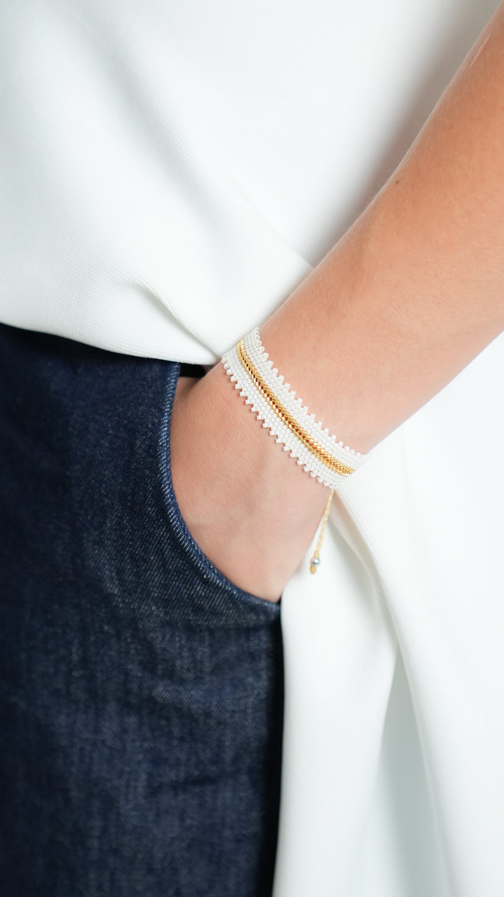 Pulsera Miyuki ESPIGA BLANCA con oro