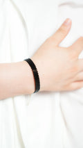 Pulsera Miyuki chica negra brillante