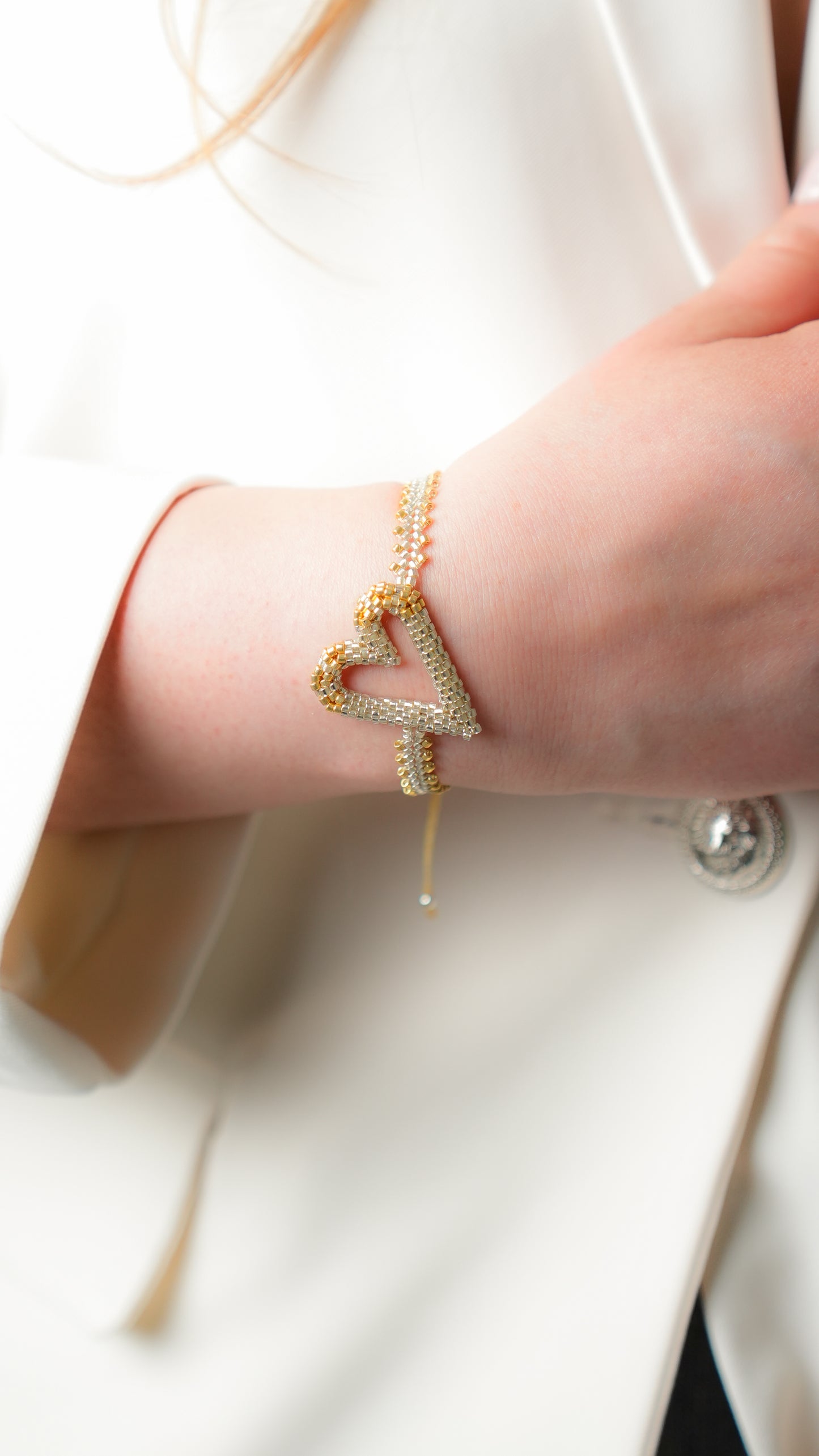 Pulsera Miyuki corazón plata oro 3D