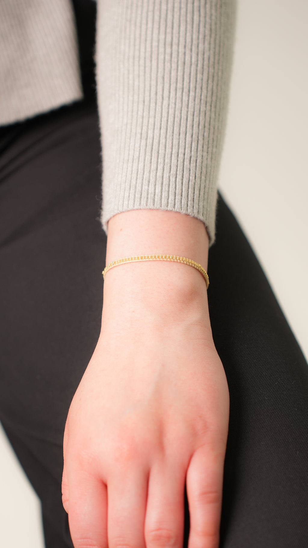 Pulsera Miyuki sencilla dorado