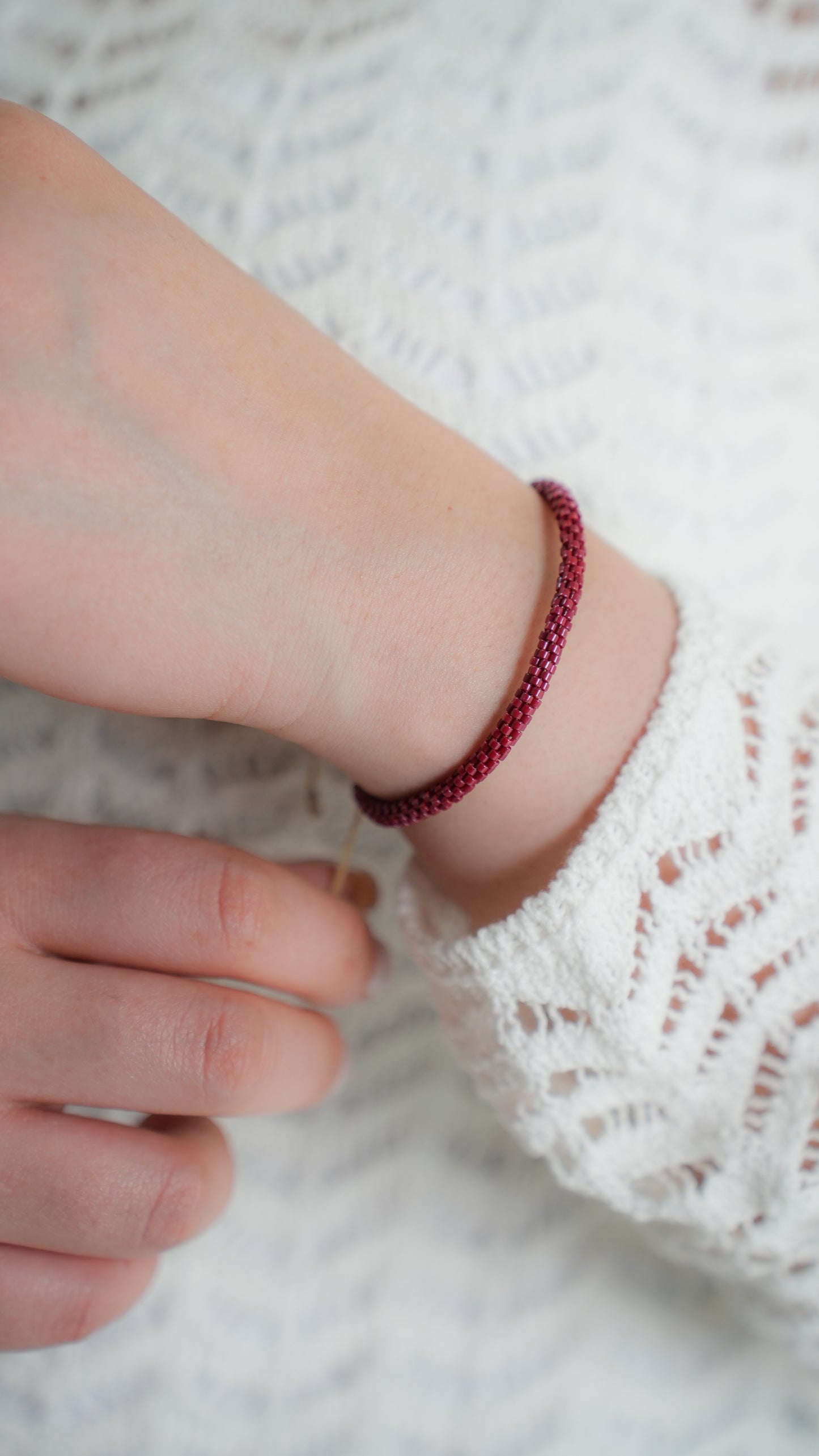 Pulsera Miyuki redondas tinto