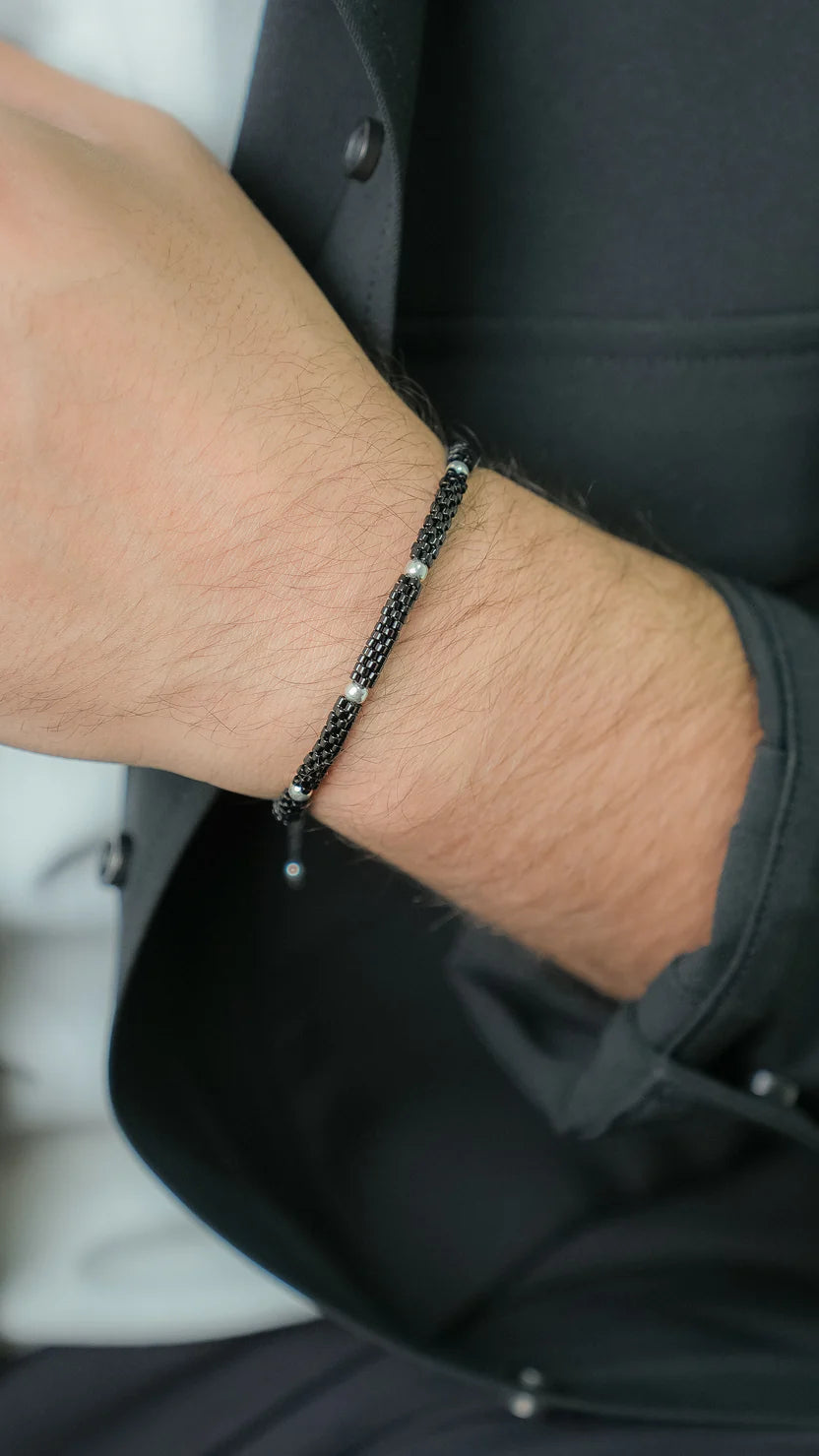 Set BLACK