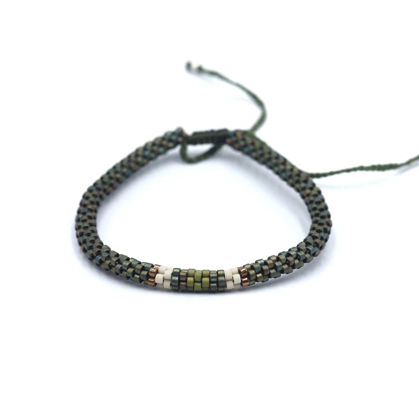 Pulsera Miyuki Caballero redonda verde militar centro olivo blanco