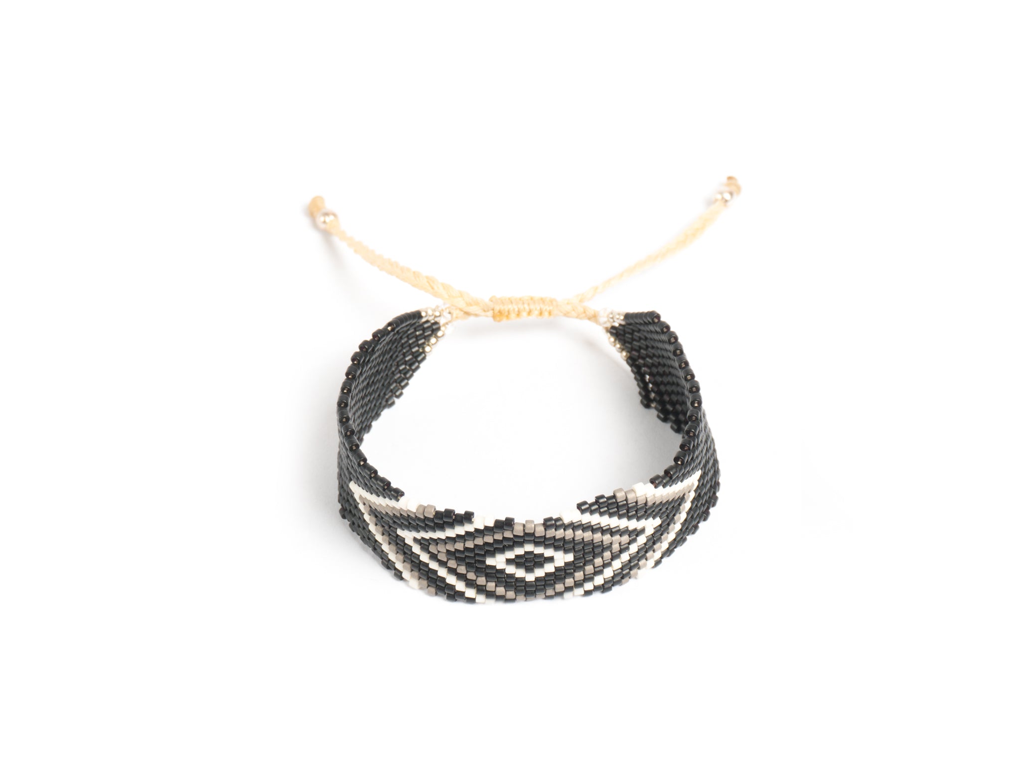 Pulsera Miyuki grande rombo negro blanco